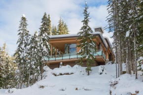 Kadenwood 2927 | Stylish Ski-Access Chalet, Hot Tub, Media Room, Views